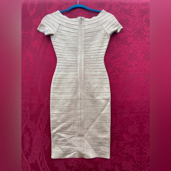 Herve Leger By Max Azria - Picture 7 of 8